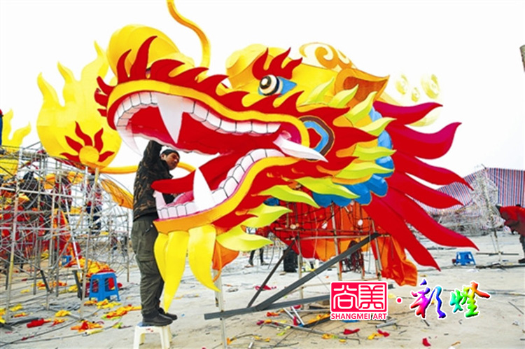 自貢彩燈制作隊(duì)伍如此龐大，是怎樣組織起來的呢？